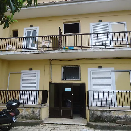 Apartment Acharavi *